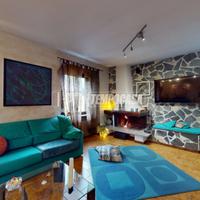 AMPIO 4 LOCALI CON DOPPI SERVIZI SENZA SPESE