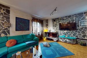 AMPIO 4 LOCALI CON DOPPI SERVIZI SENZA SPESE