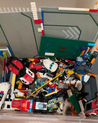 LEGO 2000 pezzi + minifigure, LEGGERE DESCRIZIONE