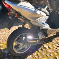 Yamaha aerox