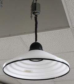 Lampadario Guzzini bianco e nero