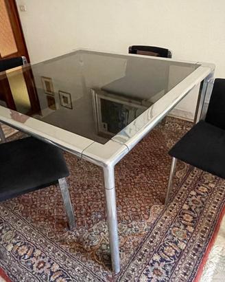 Tavolo design anni ‘70 alluminio e votro fumè