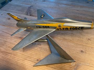 Modellino metallo da collezione F-100 SUPER SABRE