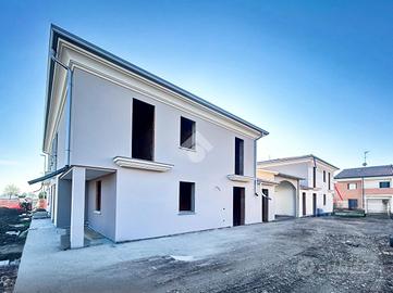 VILLA A SCHIERA A MOLINELLA