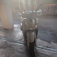 Honda SH 125i (2023) - Come Nuovo - Full Optional
