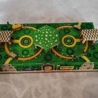 gioco vintage in latta a molle macchinine