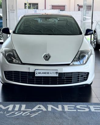 Renault Laguna Coupé 2.0 dCi 180CV 4Control