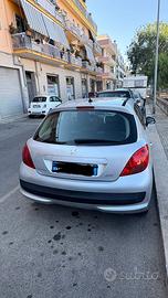 Peugeot 207 1.4 HDi 70CV 5p