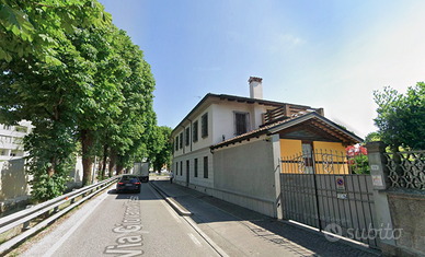Pentalocale arredato di 155mq - Udine