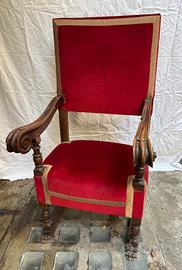 Poltrona Trono in velluto rosso