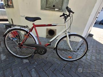 bicicletta da uomo misura 28