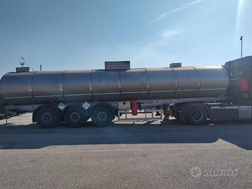 Cisterna sacim su telaio merci per bitume
