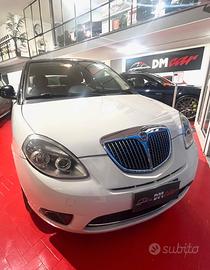 LANCIA YPSILON 1.2 69 CV PLATINUM OK NEOPATENTATI