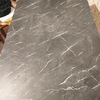 Tavolo in ferro allungabile marmorizzato