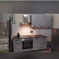  mobili cucina e soggiorno usati ma tenuti bene 