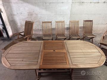 Tavolo e sedie  in legno