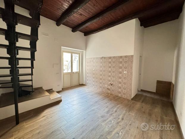 Rif 906 duplex con spazio esterno-san tammaro