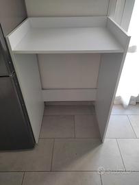 mobile per lavatrice (o tavolino utensili cucina)