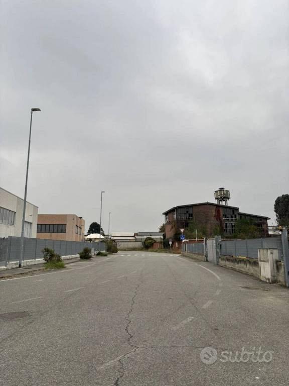 Immobile in asta di 9267 m² a San Maurizio Canaves - Altro