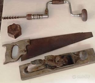 Set di strumenti da falegnameria d'epoca