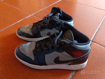 Air Jordan 1 nere e grigie Abbigliamento e Accessori In vendita a Pisa