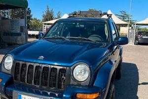 jeep cherokee 2.8  gancio traino