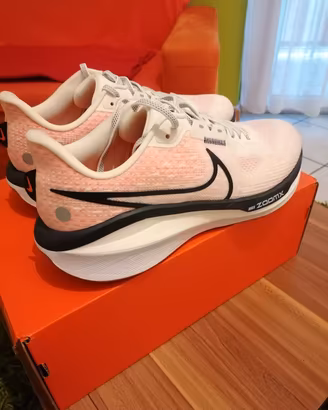 SCARPE NIKE VOMERO 17... uomo 