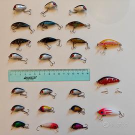 lotto di 24 Minnow pesciolini finti pesca spinning