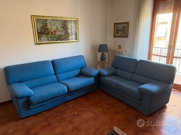 DIVANI 3 POSTI E 2 POSTI