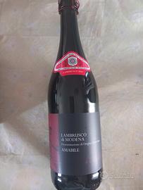 Lambrusco di Modena vino frizzante amabile Doc 750