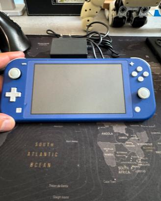 NINTENDO SWITCH LITE + Micro SD da 64gb