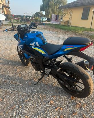 Suzuki gsx s 125cc