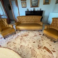 A Lecce vendiamo salotto giallo