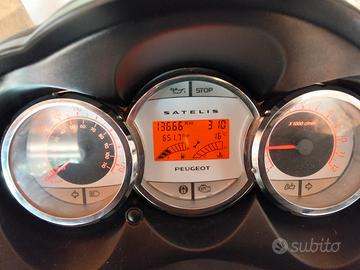 Peugeot satelis