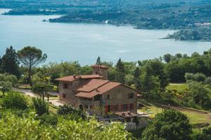 Rustico / Casale di 580 m² con più di 5 locali e b