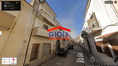Appartamento di 135 m² con 2 locali e box auto a M