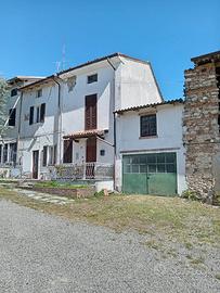 Casa in collina, vicinanze Broni