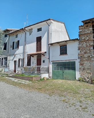 Casa in collina, vicinanze Broni