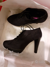Scarpe stringate donna