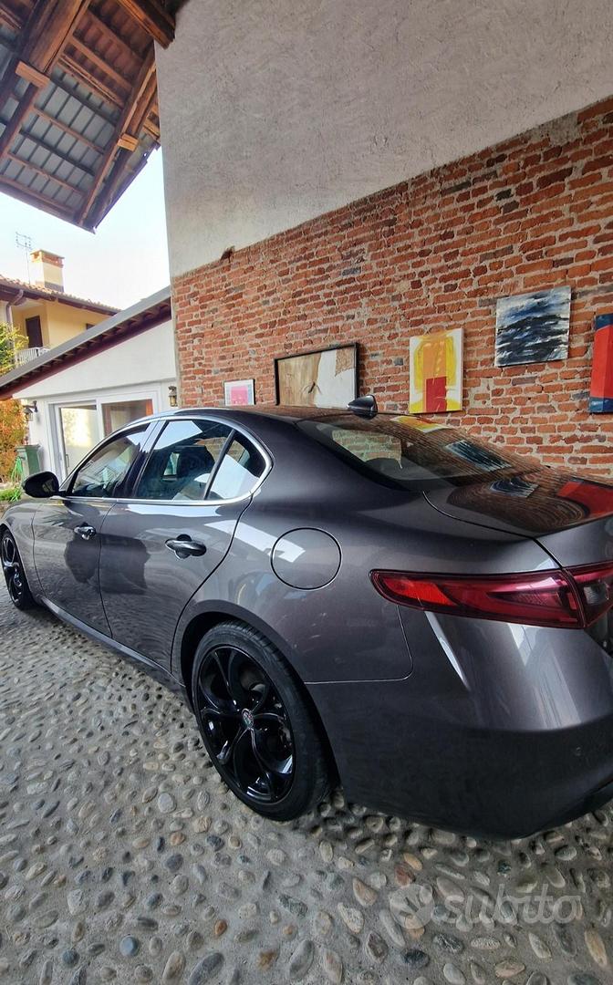 Alfa Romeo Giulia 2016 photo 3