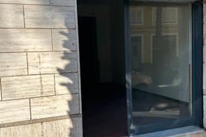 Locale Commerciale sul Lungomare di Riposto (CT)