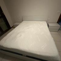  letto matrimoniale contenitore +comodini (escluso