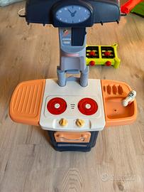 Cucina con accessori