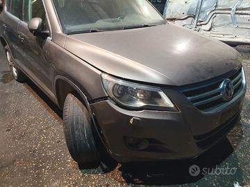 VOLKSWAGEN TIGUAN 2.0 TDI RICAMBI MOTORE CBA