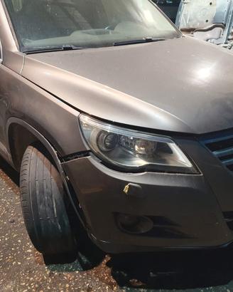 VOLKSWAGEN TIGUAN 2.0 TDI RICAMBI MOTORE CBA