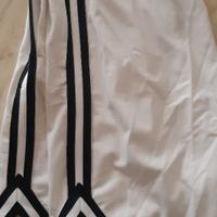 Pantaloncini basket Nike