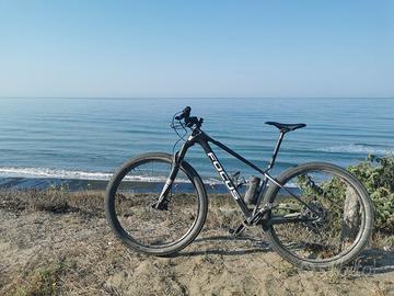 Focus Raven 8.6 – MTB XC 29” Carbonio – Taglia M