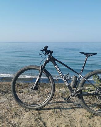 Focus Raven 8.6 – MTB XC 29” Carbonio – Taglia M