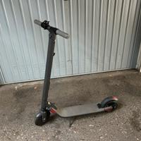 Monopattino elettrico Ninebot Segway ES2
