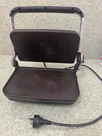 Sunbeam Compact Café Press GR8250B – 30€